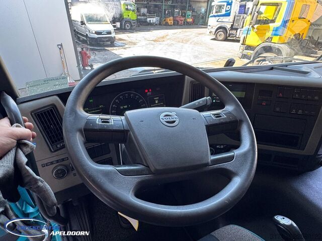 Standard tractor Volvo FM Globetrotter 4x2