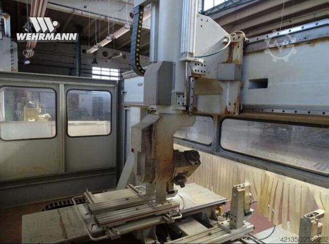 PADE VELUX CNC machining center (2011) PADE VELUX