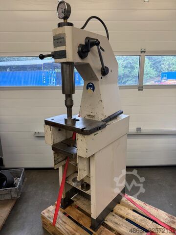 Mandrel press Swisstool P-15