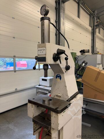 Mandrel press Swisstool P-15