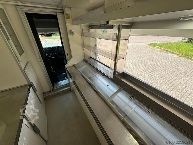 Customized van IVECO Daily 50C15 Verkaufswagen*Foodtruck*