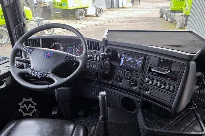 Standard tractor Scania R560 6x4 Dutch Registration, Diesel, 6x4 Drive, Sc