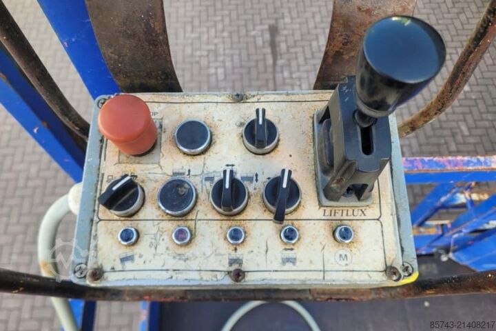 Scissor lift Liftlux SL205-25 D4WDS/P As-Is, Diesel, 4x4 Drive, Hydraul