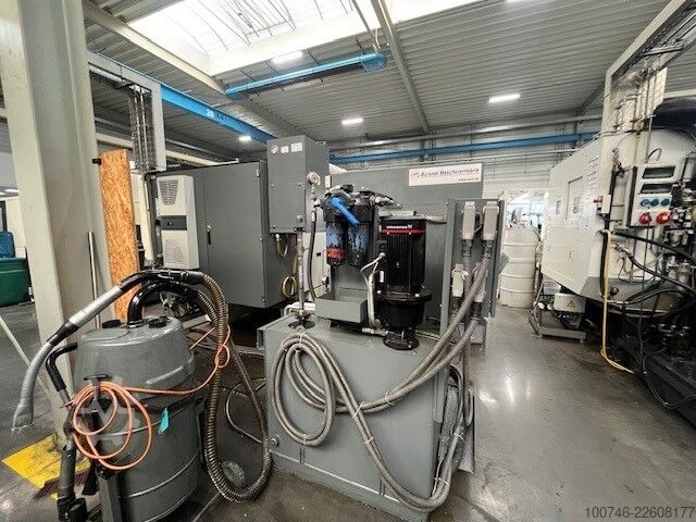 Vertikales Bearbeitungszentrum CHIRON FZ 15 W Magnum HS