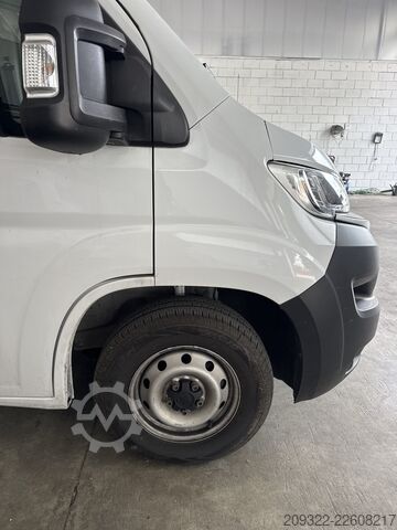Wohnwagen/Wohnmobil 2023 Fiat Ducato Weinsberg Carabus | Manuale | Tetto a Soffietto