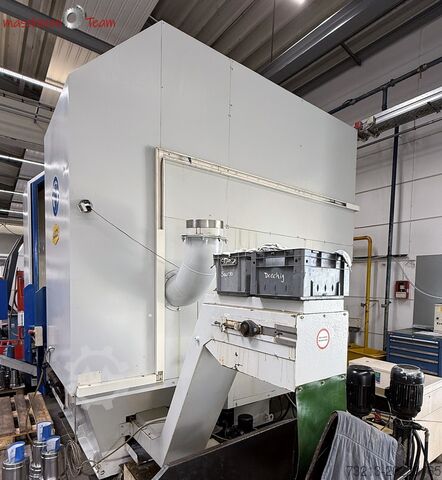 5 axes universal machining center AXA VHC-3-M/K