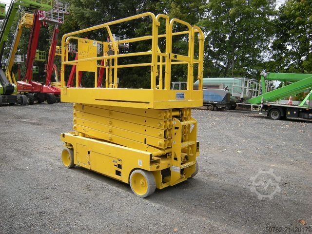 Arbeitsbühne GENIE GS 3246 Scherenarbeitsbühne 11,9 m