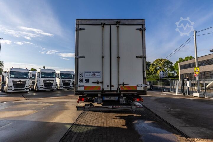 Box body RENAULT PREMIUM 340 DXI // HAYON DHOLLANDIA