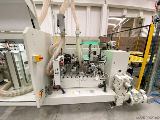 Besäum- und Kantenanlage für Türen FERWOOD CUSTOMIZED FW-SB DOORFLEX U-LINE