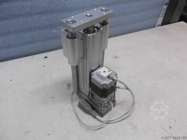 Electric drive with guide rod SMC LEYG32MB-100B-RA6P3D