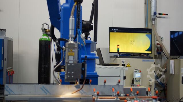 Laser Welding Robotic system YASKAWA/ MOTOMAN HP20D/ LASERLINE LDM 12 LASER WELDING