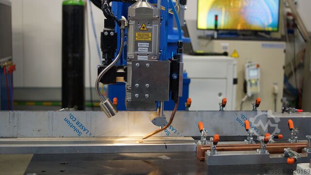 Laser Welding Robotic system YASKAWA/ MOTOMAN HP20D/ LASERLINE LDM 12 LASER WELDING