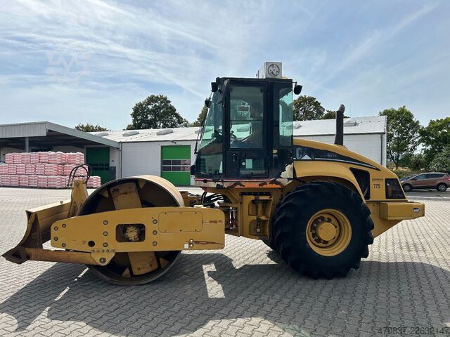Walzenzug CATERPILLAR CS - 563 E / Walzenzug / 6 Zylinder / Planiersch