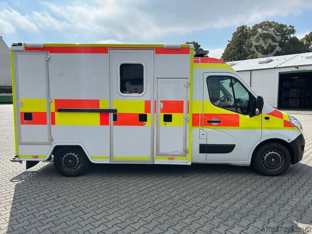 Feuerwehrfahrzeug RENAULT Master / Rettungswagen Trage / Liege