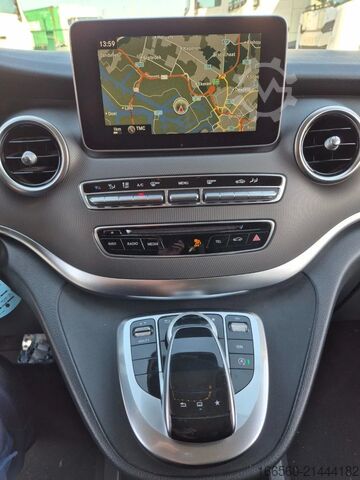 Passagierbus Mercedes-Benz V 220 CDI