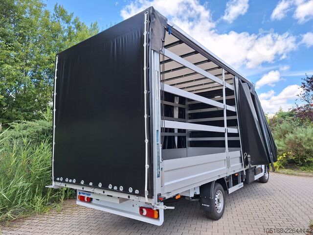 Curtain sider van Renault Master Plane Schlafkabine Schiebedachh