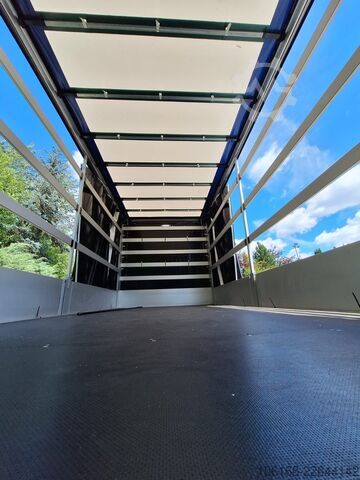 Curtain sider van Renault Master Plane Schlafkabine Schiebedachh