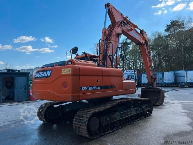 Kettenbagger DOOSAN DX 225 Kettenbagger Verstellausleger,Klima