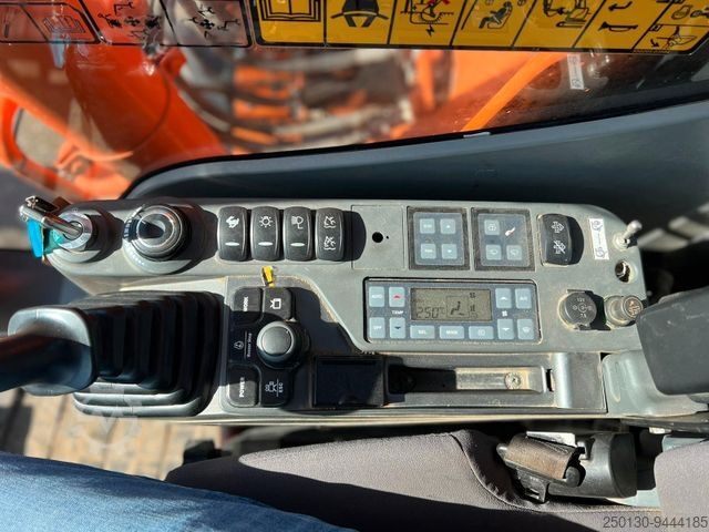 Kettenbagger DOOSAN DX 225 Kettenbagger Verstellausleger,Klima