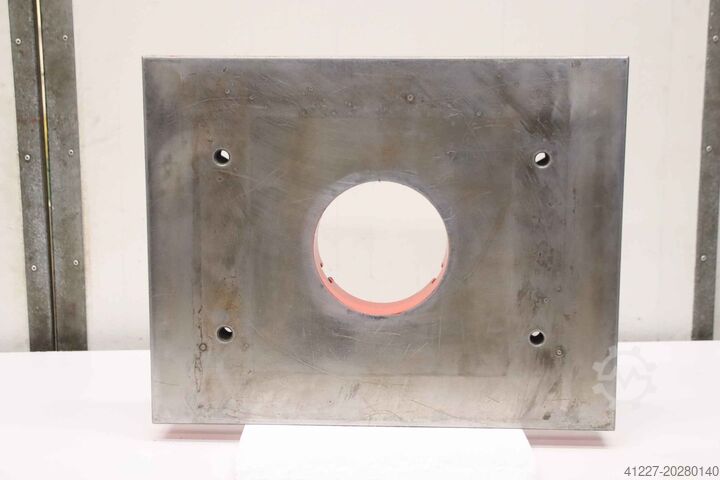 Clamping plate with T-slot unbekannt 630/500/H75 mm