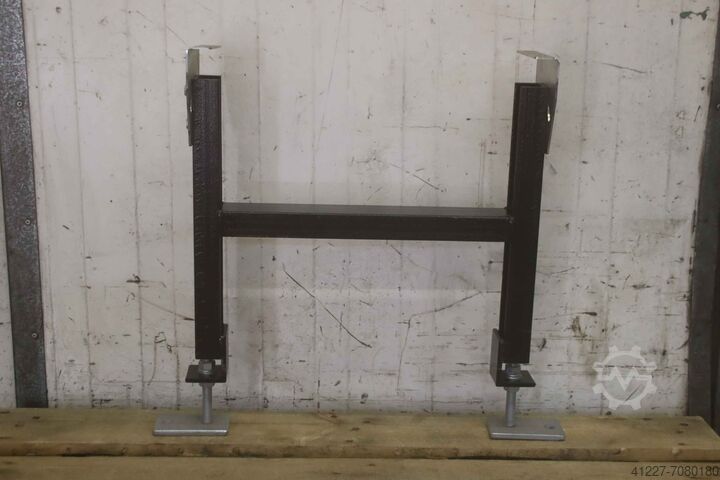 Support bracket for conveyor belt unbekannt 665/150/H617 mm