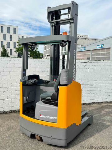 Reach trucks Jungheinrich ETV 320 - Service Neu- Batterie 85% - Garantie