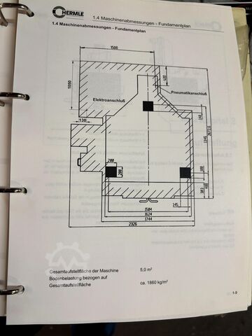 Vertikales Bearbeitungszentrum HERMLE C 800 V