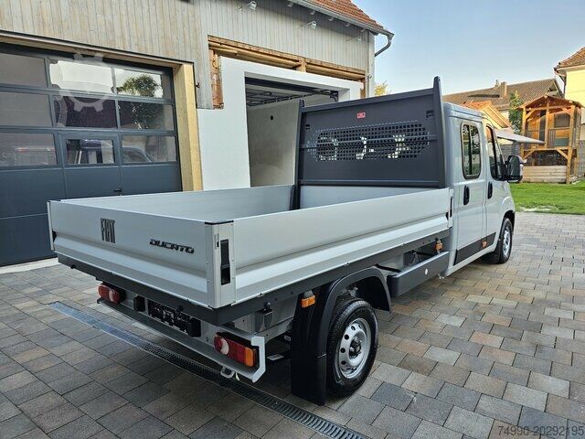Pick-up van Fiat Ducato 140 DOKA Pritsche 2,9 Meter Klima DAB