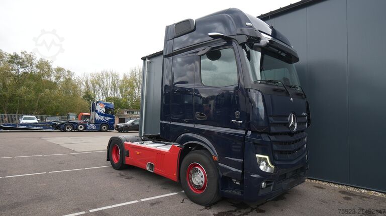 Standard-SZM Mercedes-Benz Actros 1945 GigaSpace tractor unit