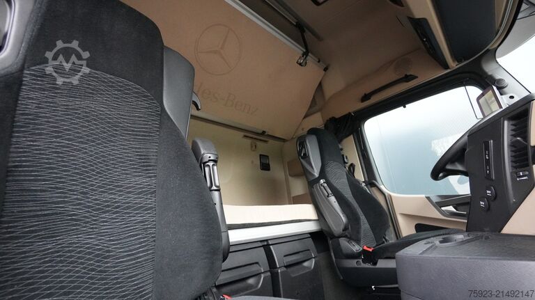 Standard-SZM Mercedes-Benz Actros 1945 GigaSpace tractor unit