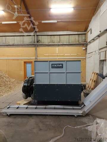 Holzzerkleinerer Müteck MRZ 1530