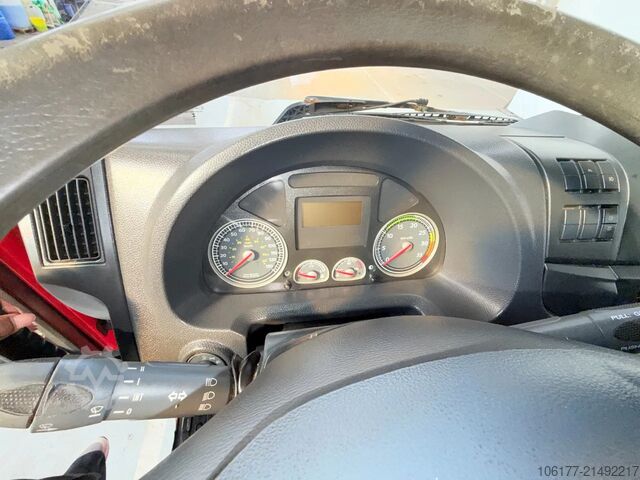 Kühl-/Tiefkühltransport Iveco EuroCargo 120 E22