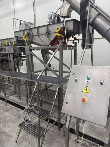 IQF-Beeren, komplette Reinigungs- und Verpackungslinie Tomra Mega JAM Mesutronic Cassel LS9000 Xray shark