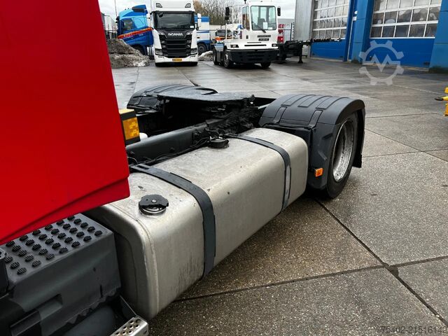 Standard tractor Volvo FH 13.460 Globetrotter / Mega / 2x Tank