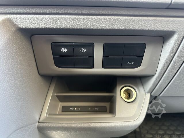 Transporter mit Koffer VW CRAFTER XXXL KOFFER LBW TEMP KAMERA KLIMA 1.HAND