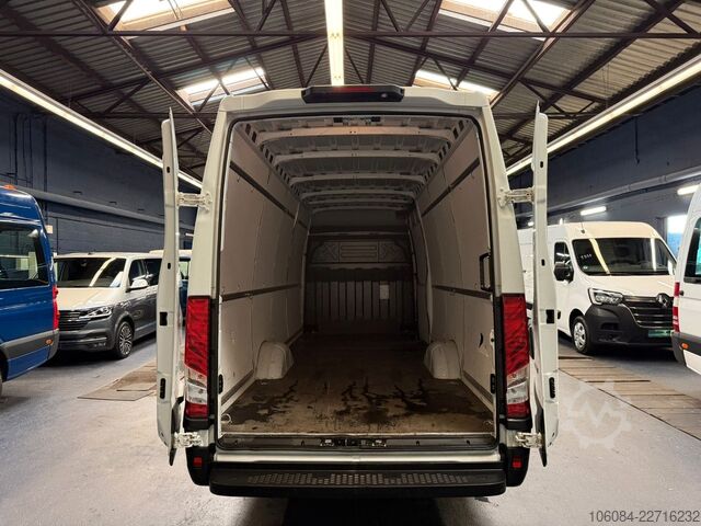Kastenwagen hoch IVECO Daily 35S18  MAXI HI-Matic AC TEMPO R-CAM LUFT