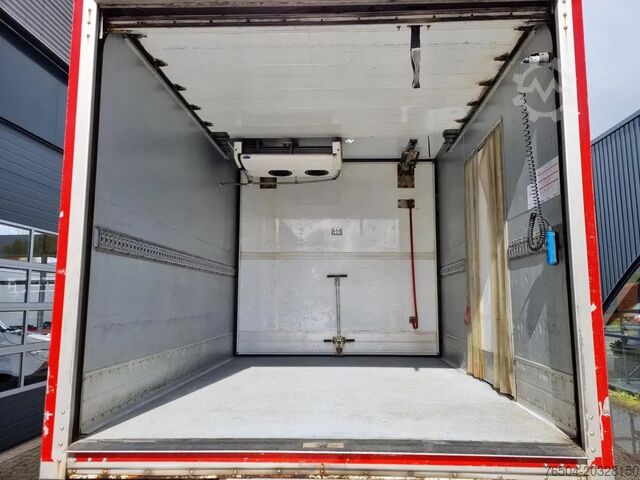 Refrigerated/freezer transport Volvo FL 12.220 Kuhlkoffer/ Carrier Supra 850 MULTITE...