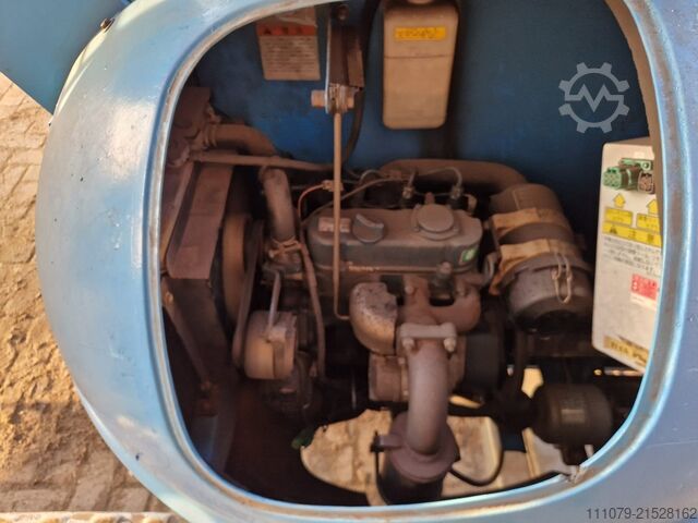 Arbeitsbühne, Raupenarbeitsbühne Nagano 070, Hitachi HX NAGANO 070