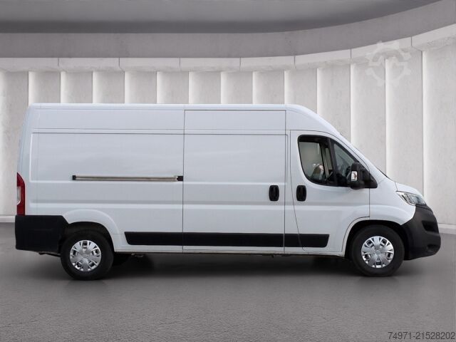 Panel van Opel Movano Kasten L3H2 3,5t 2.2D*AHK Temp Navi R-Kam