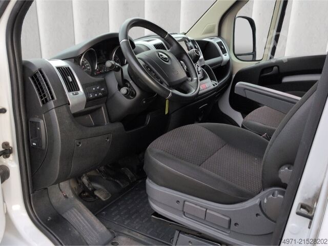 Panel van Opel Movano Kasten L3H2 3,5t 2.2D*AHK Temp Navi R-Kam