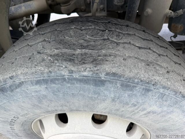 Betonmischer LKW IVECO TRAKKER 400