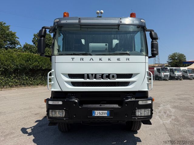 Betonmischer LKW Iveco TRAKKER 450