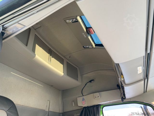 Roll-off tipper truck VOLVO FH500/VDL Abrollhaken 7,10m/Funk/Globe XL