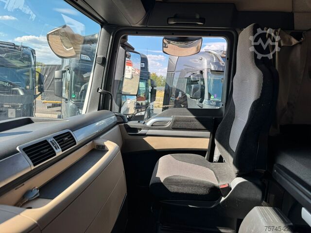 Standard SZM MAN TGX 18.460 * VOLUMEN * RETARDER*315 / 70 BEREIFT