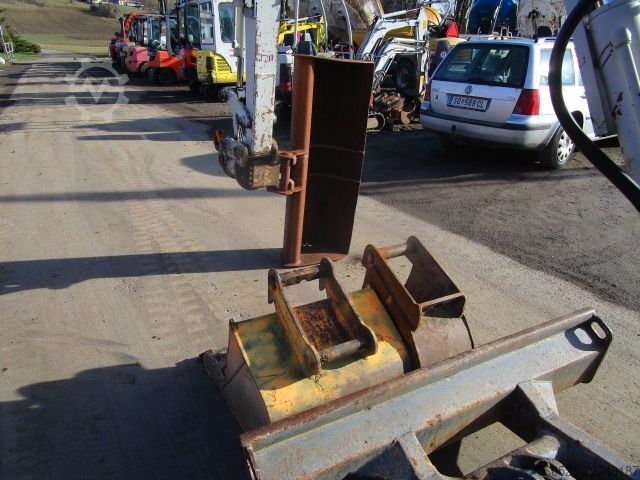 Minibagger Takeuchi TB 228 -POWERTILT + Schnellwechsler +3 Löffel