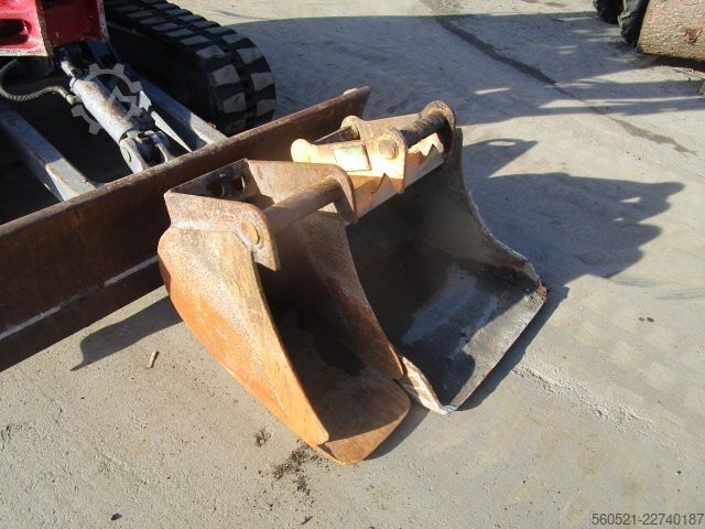 Minibagger Takeuchi TB 228 -POWERTILT + Schnellwechsler +3 Löffel
