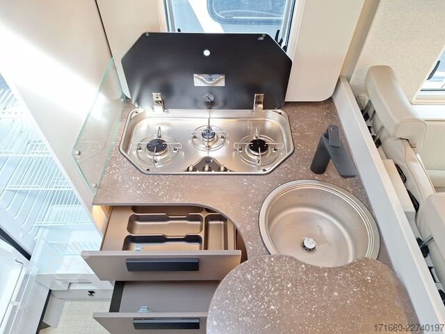 Teilintegriertes Wohnmobil BÜRSTNER B66 TD 690 *Hubbett*Lithium*TV/SAT