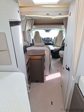 Teilintegriertes Wohnmobil BÜRSTNER B66 TD 690 *Hubbett*Lithium*TV/SAT