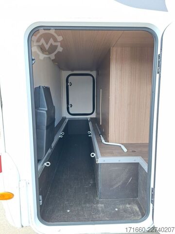 Alkoven Wohnmobil CARADO A 132 wenig Kilometer