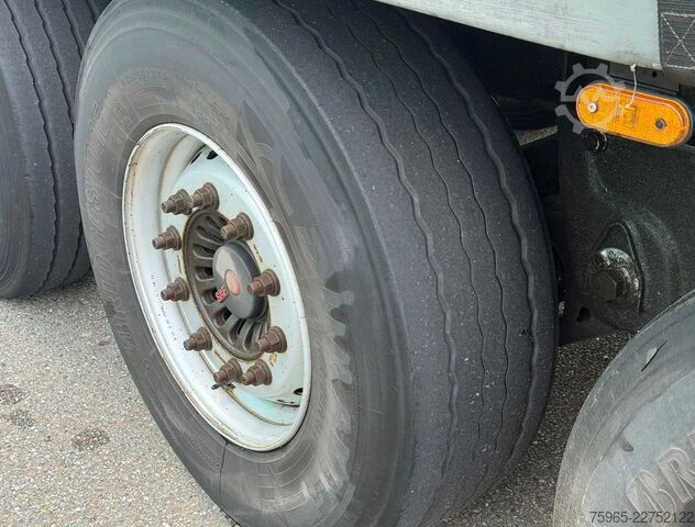 Open semitrailer with tarp GROENEWEGEN DRO-14-27 GALVANISED CHASSIS DISC BRAKES SLIDING
